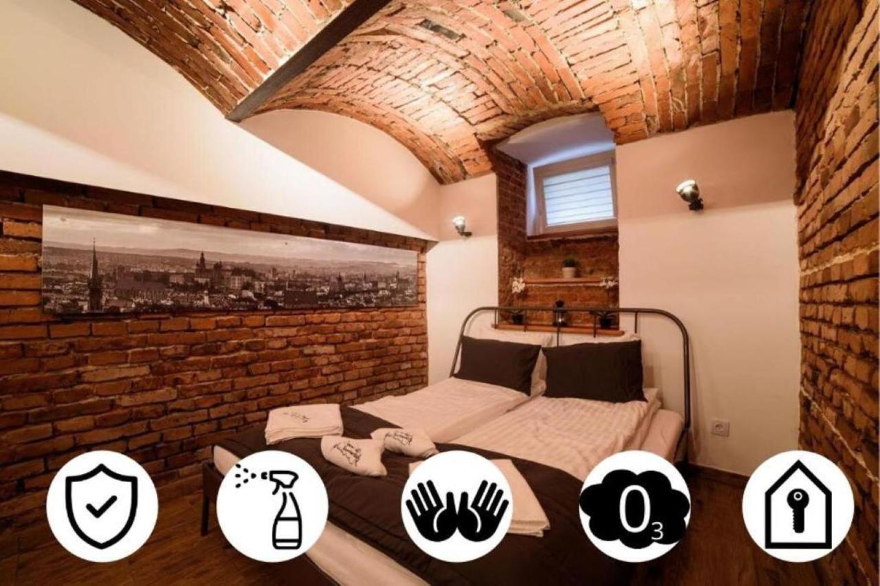 Cracow Rent Apartments - Spacious Apartments For 2-7 People In Quiet Area - Kolberga Street Nr 3 - 10 Min To Main Square By Foot Краков Экстерьер фото