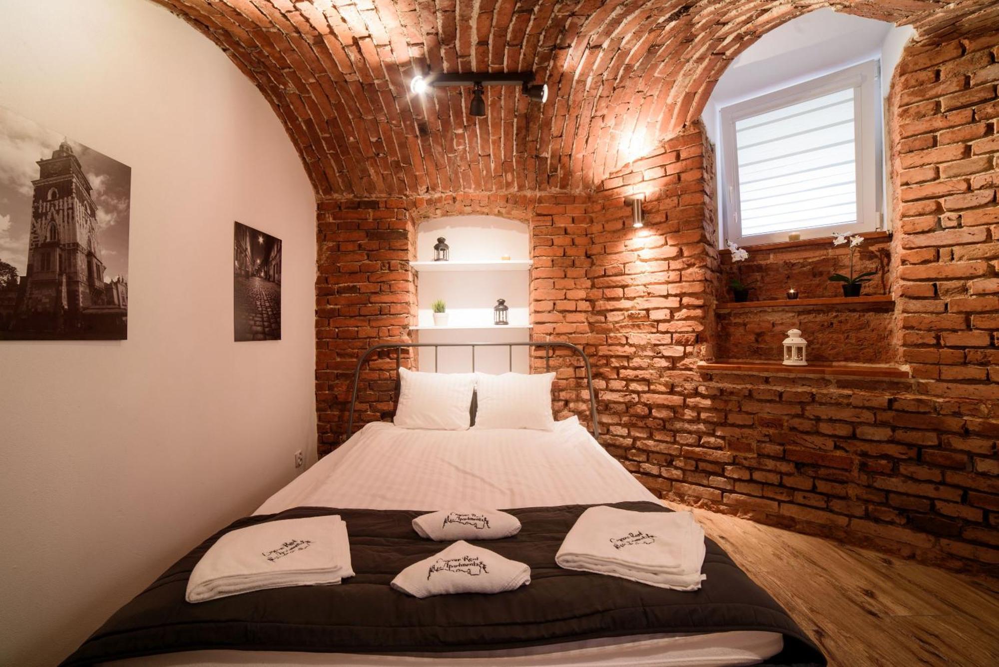 Cracow Rent Apartments - Spacious Apartments For 2-7 People In Quiet Area - Kolberga Street Nr 3 - 10 Min To Main Square By Foot Краков Экстерьер фото