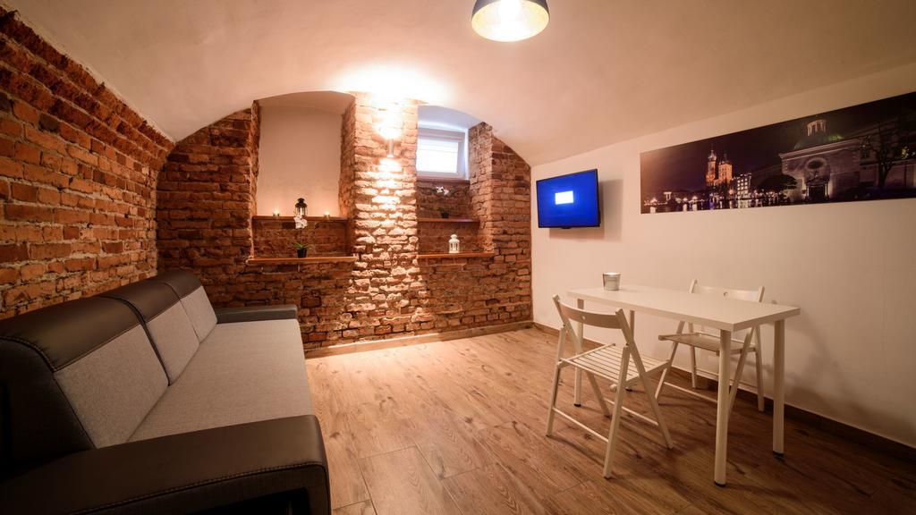 Cracow Rent Apartments - Spacious Apartments For 2-7 People In Quiet Area - Kolberga Street Nr 3 - 10 Min To Main Square By Foot Краков Экстерьер фото