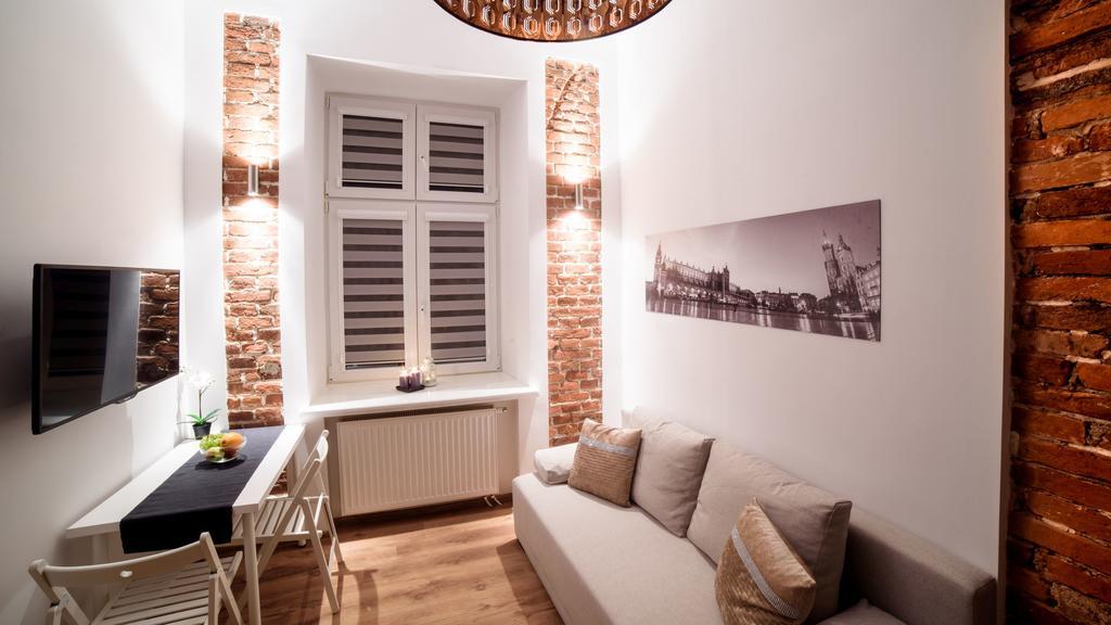 Cracow Rent Apartments - Spacious Apartments For 2-7 People In Quiet Area - Kolberga Street Nr 3 - 10 Min To Main Square By Foot Краков Экстерьер фото