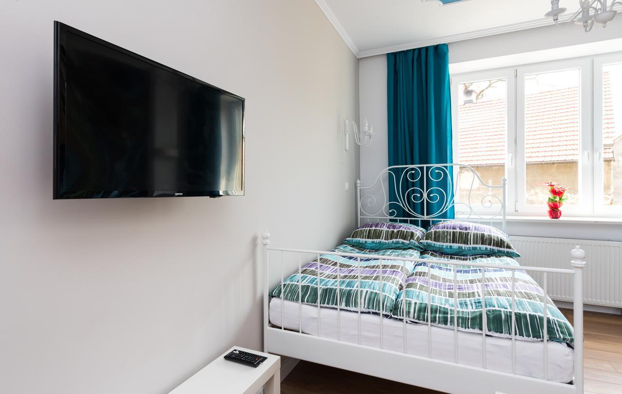 Cracow Rent Apartments - Spacious Apartments For 2-7 People In Quiet Area - Kolberga Street Nr 3 - 10 Min To Main Square By Foot Краков Экстерьер фото